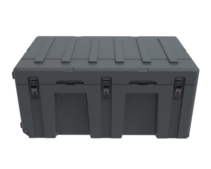 V7 240L 01.jpg